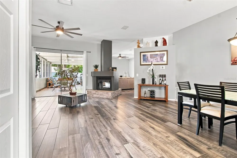 2244 GROVELAND DRIVE Lutz, FL 33549