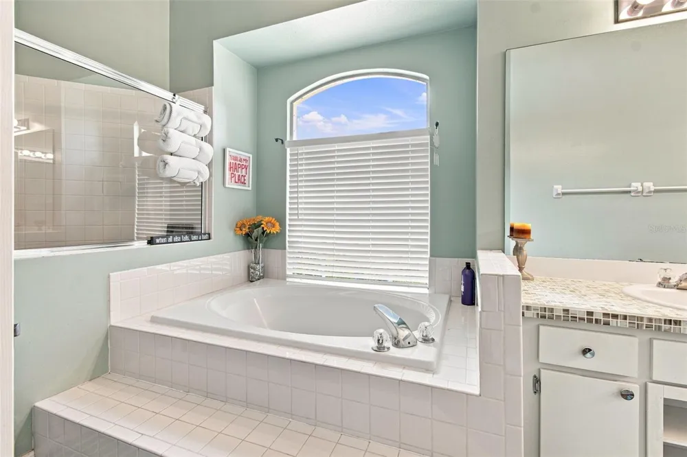 2244 GROVELAND DRIVE Lutz, FL 33549