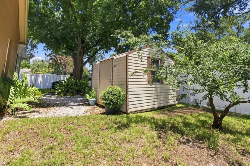 2244 GROVELAND DRIVE Lutz, FL 33549