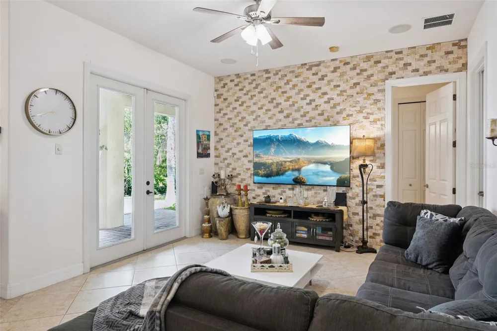 2027 RICKOVER PLACE Winter Garden, FL 34787