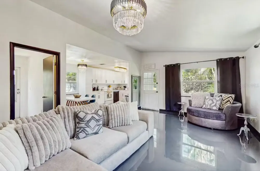 4210 OLIVE AVENUE Sarasota, FL 34231