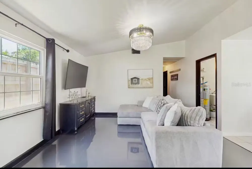 4210 OLIVE AVENUE Sarasota, FL 34231