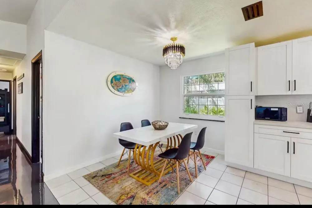 4210 OLIVE AVENUE Sarasota, FL 34231