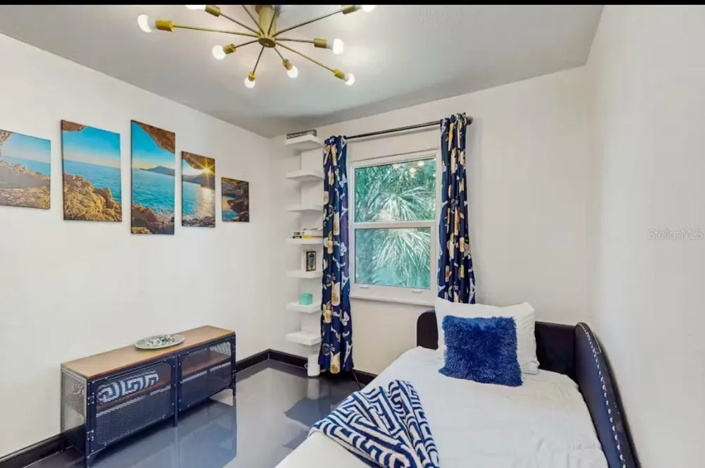4210 OLIVE AVENUE Sarasota, FL 34231