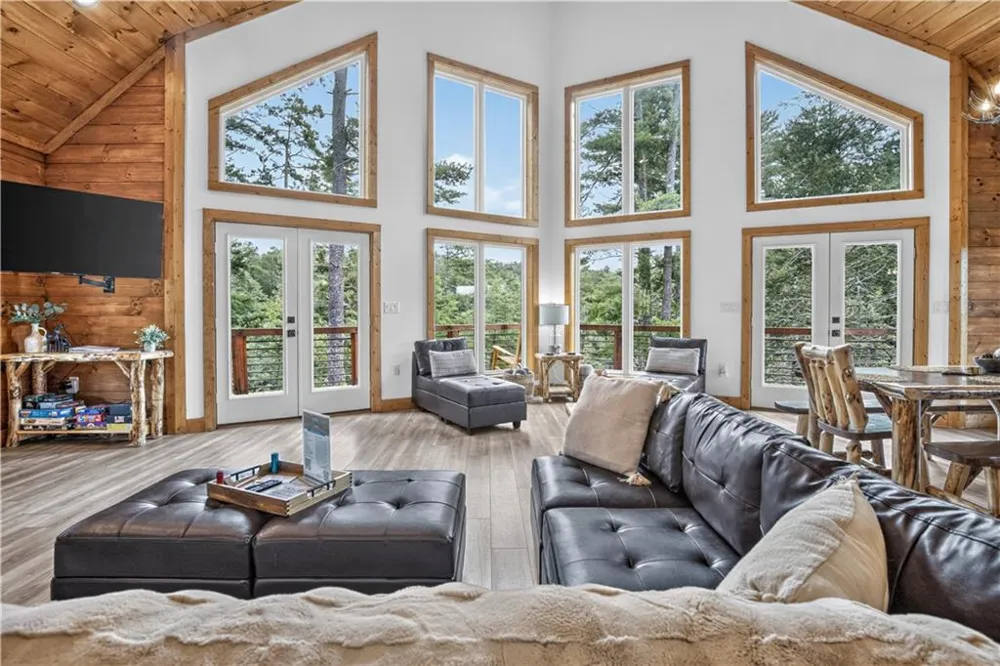 643 Woodstone Trail Ellijay, GA 30540