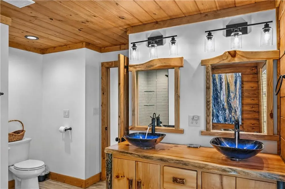 643 Woodstone Trail Ellijay, GA 30540