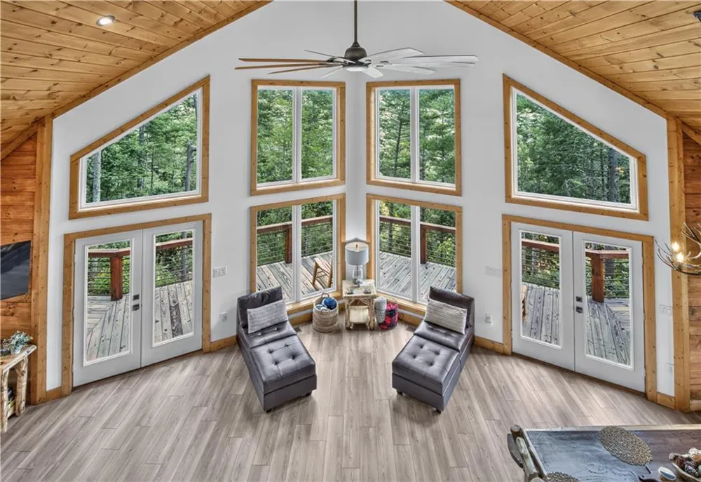 643 Woodstone Trail Ellijay, GA 30540