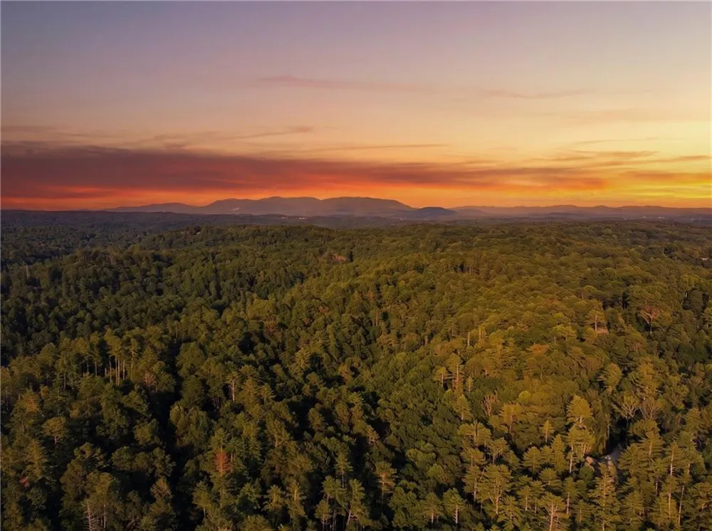 643 Woodstone Trail Ellijay, GA 30540