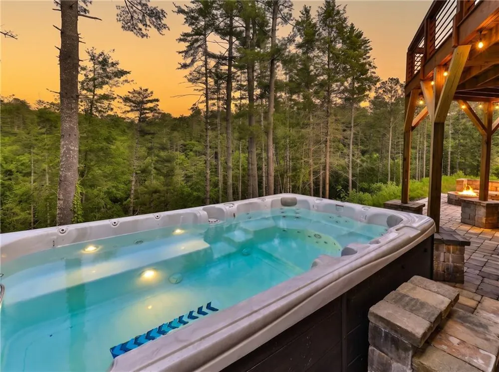 643 Woodstone Trail Ellijay, GA 30540