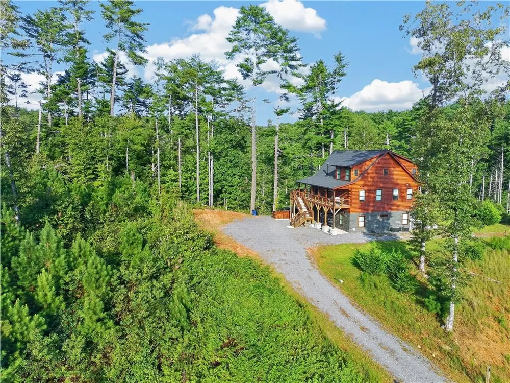 643 Woodstone Trail Ellijay, GA 30540