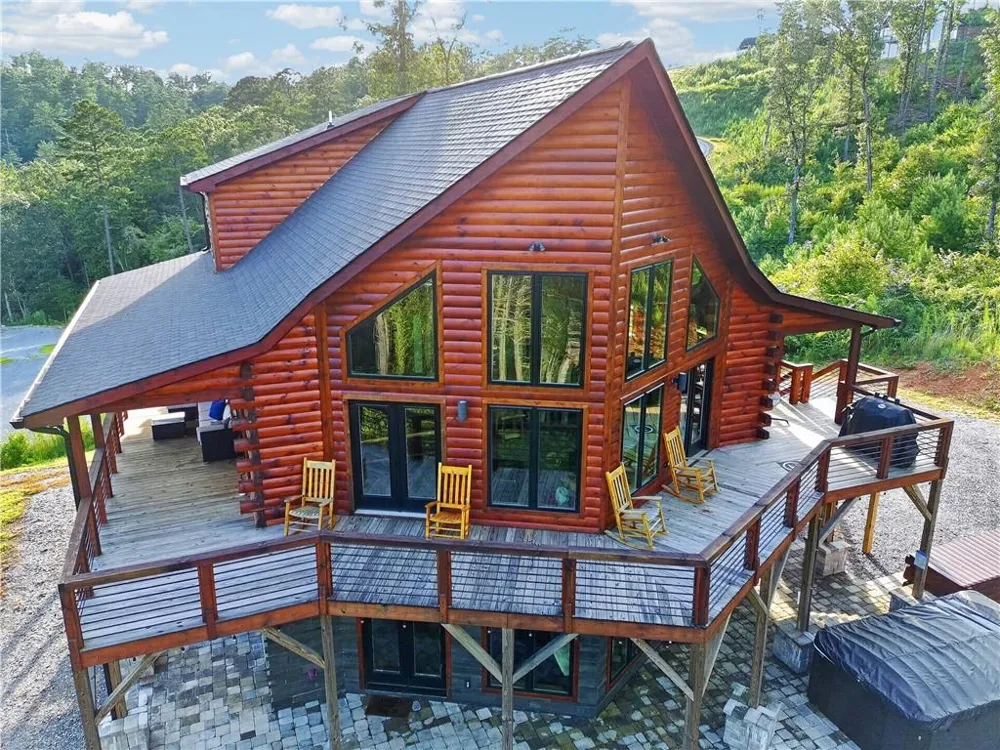 643 Woodstone Trail Ellijay, GA 30540