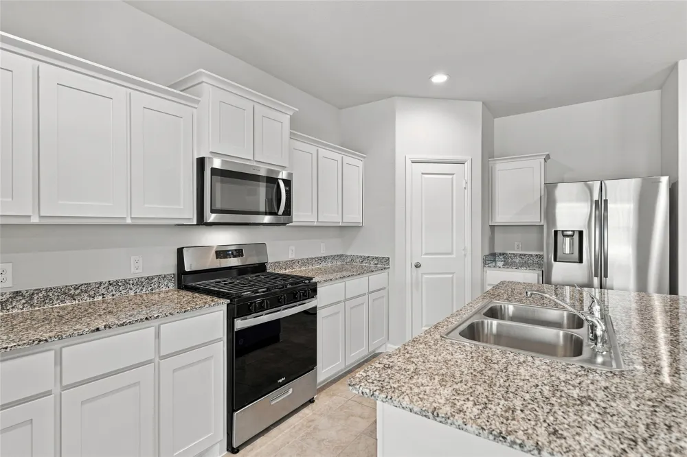 5912 Piedrosa Court Denton, TX 76226