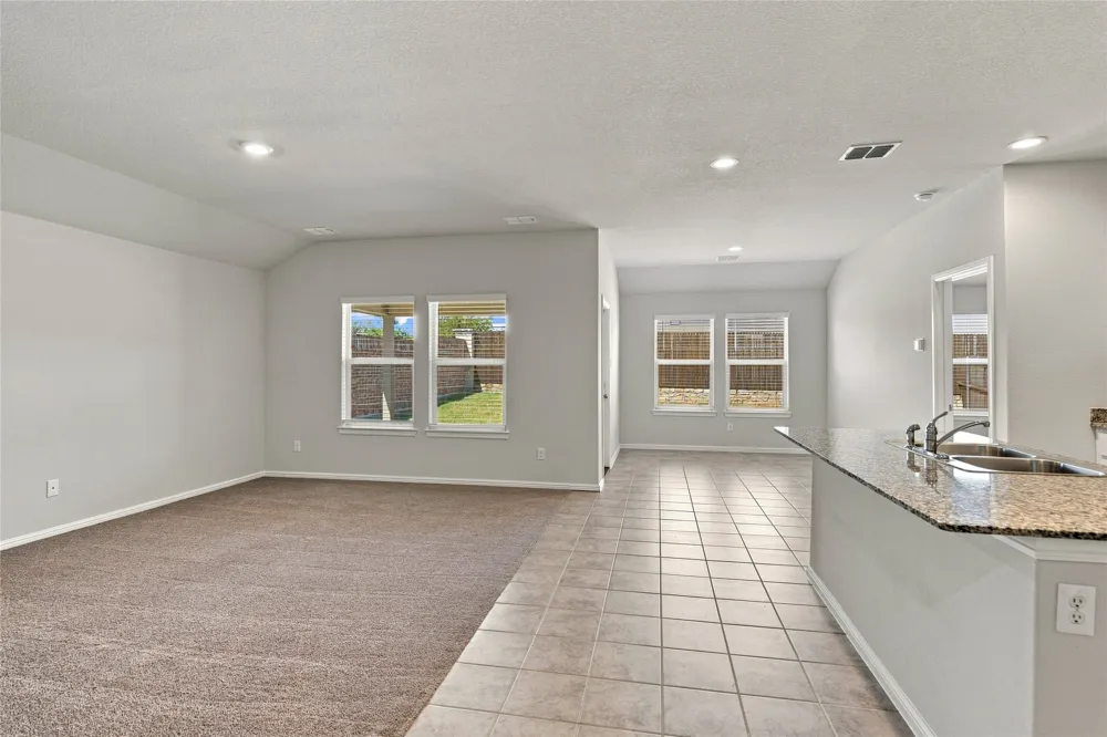 5912 Piedrosa Court Denton, TX 76226