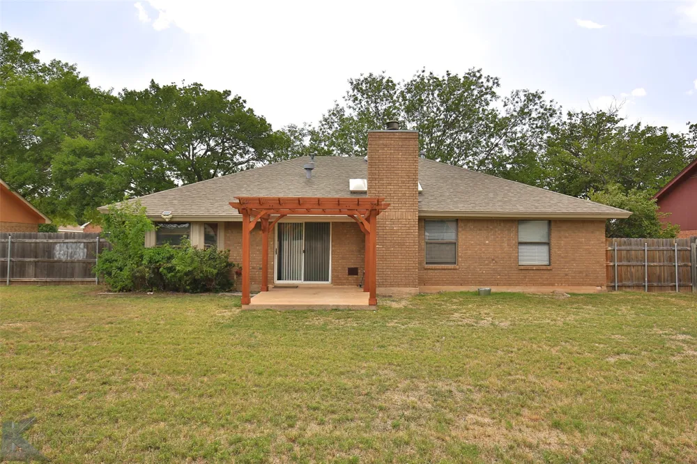 1709 Pemelton Drive Abilene, TX 79601