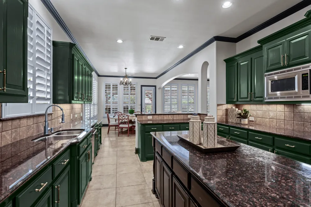 9114 Parson Drive Lantana, TX 76226