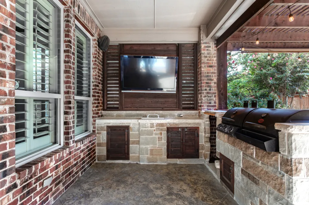 9114 Parson Drive Lantana, TX 76226