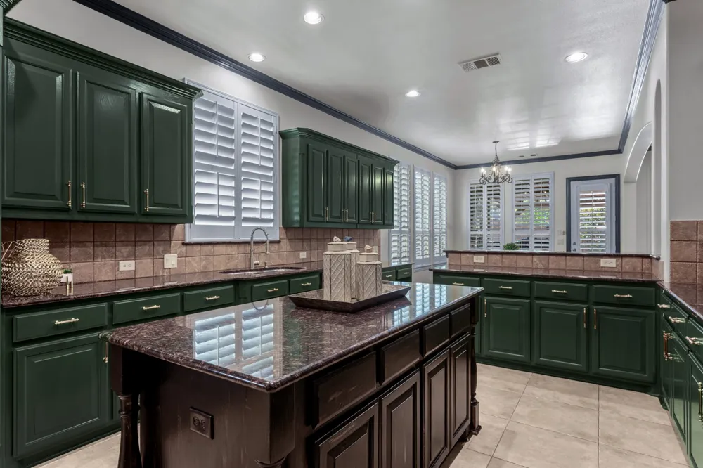 9114 Parson Drive Lantana, TX 76226