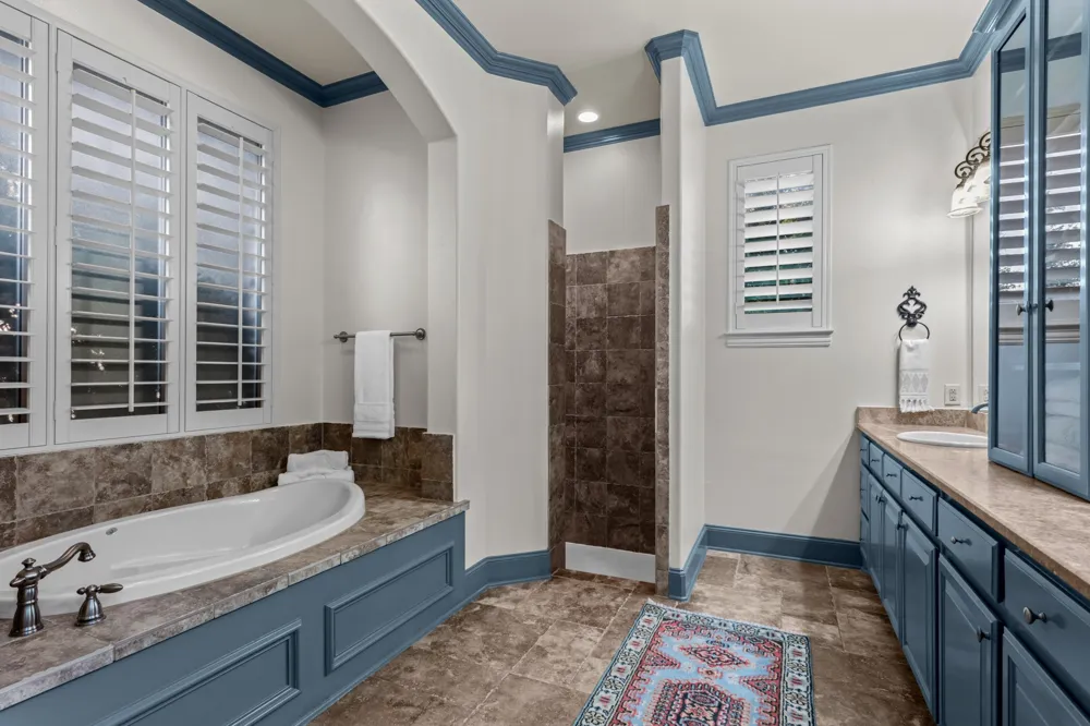 9114 Parson Drive Lantana, TX 76226
