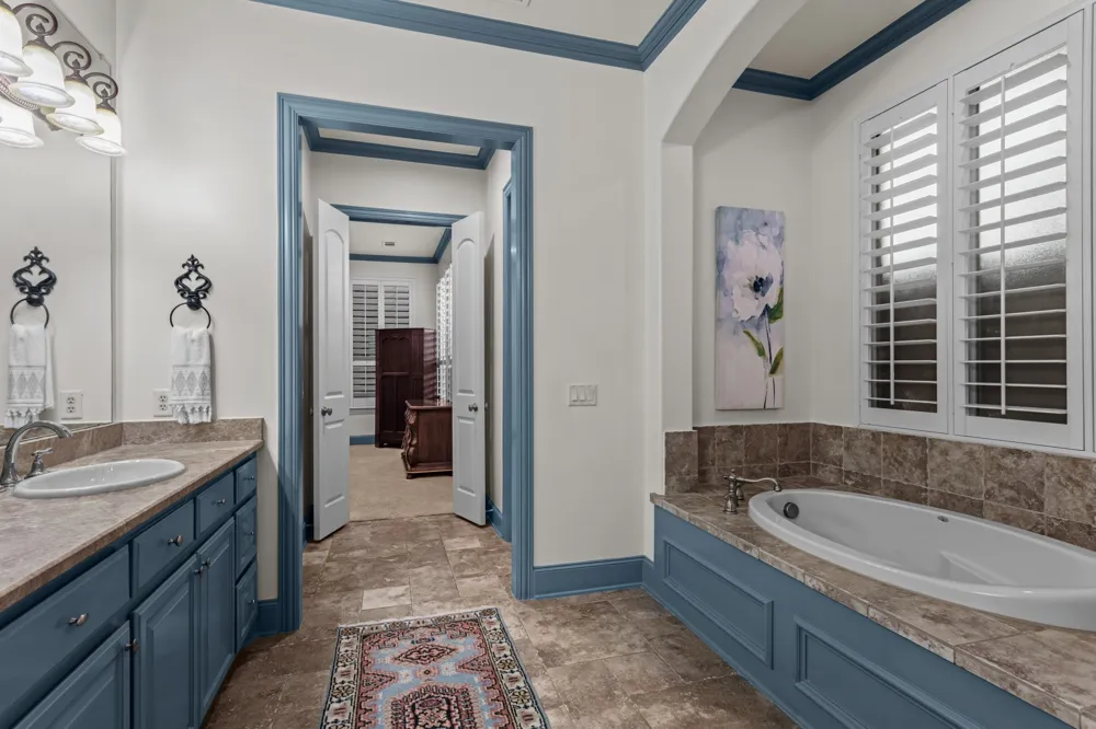 9114 Parson Drive Lantana, TX 76226