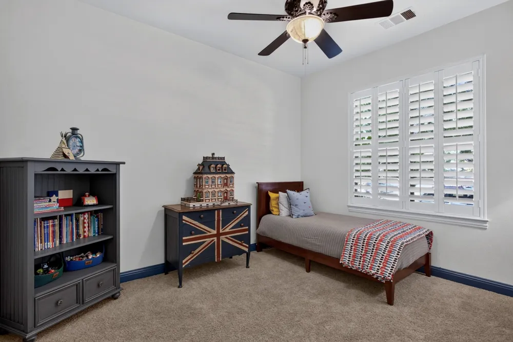 9114 Parson Drive Lantana, TX 76226