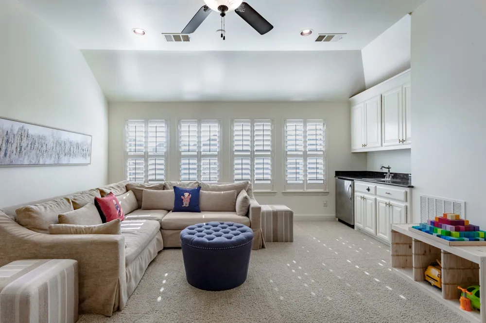 9114 Parson Drive Lantana, TX 76226