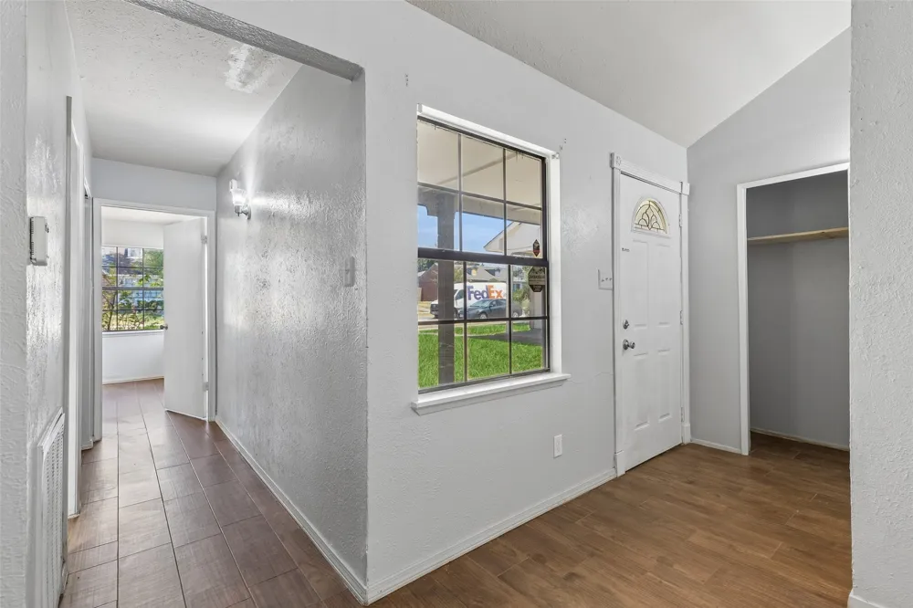 6051 Dooley Drive The Colony, TX 75056