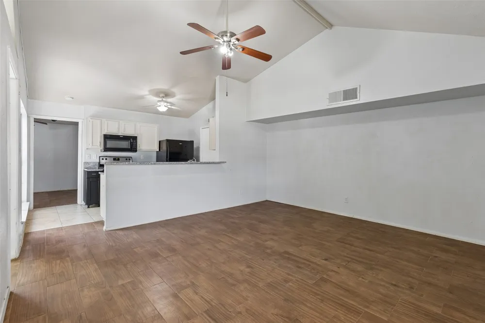 6051 Dooley Drive The Colony, TX 75056