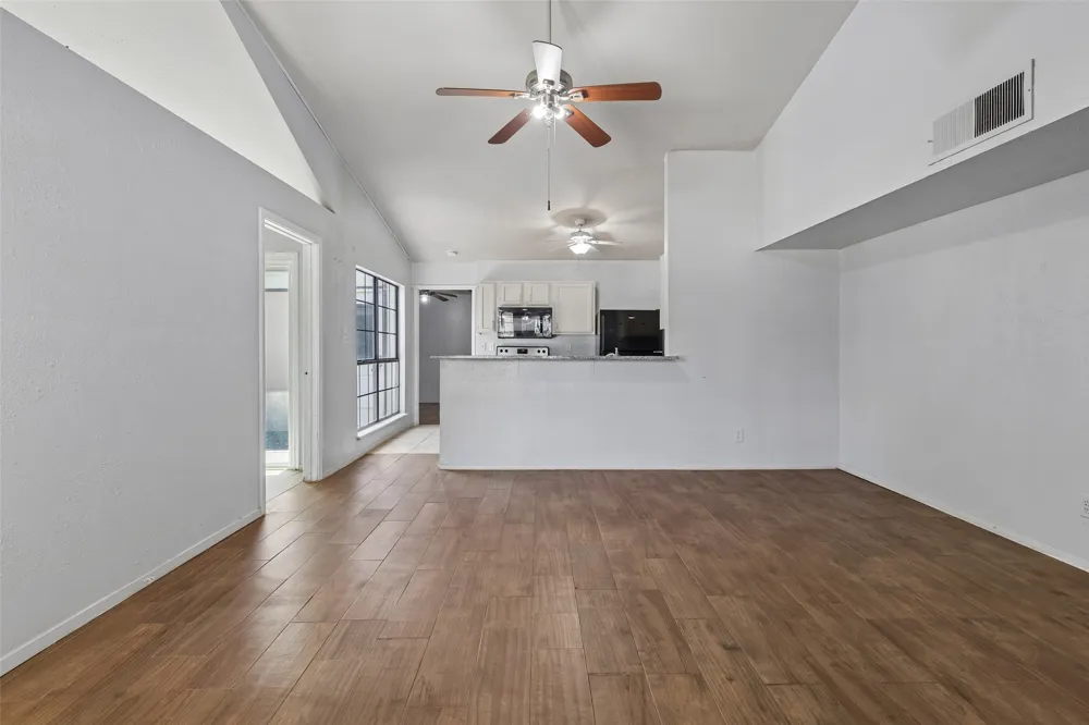 6051 Dooley Drive The Colony, TX 75056