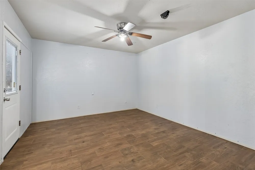 6051 Dooley Drive The Colony, TX 75056