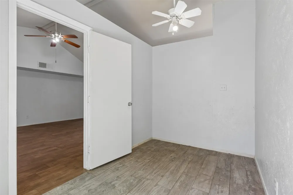 6051 Dooley Drive The Colony, TX 75056