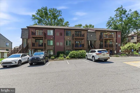5200 HILLTOP DRIVE #B-22