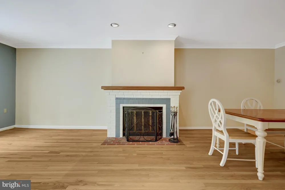 1591 INLET COURT Reston, VA 20190