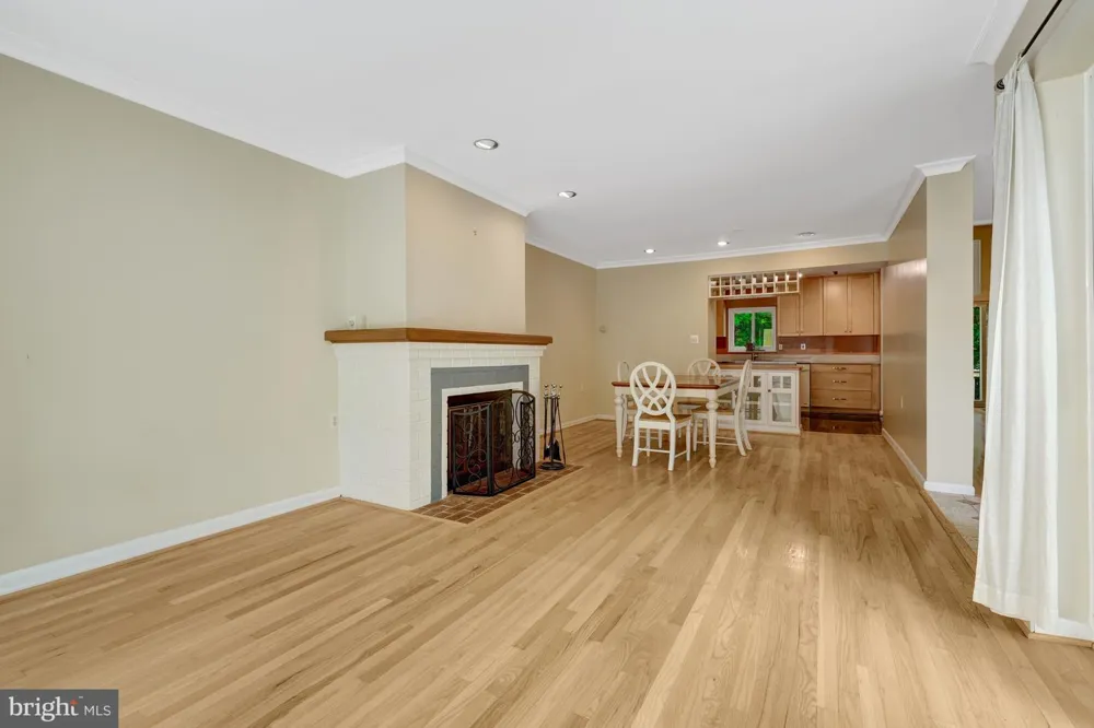 1591 INLET COURT Reston, VA 20190