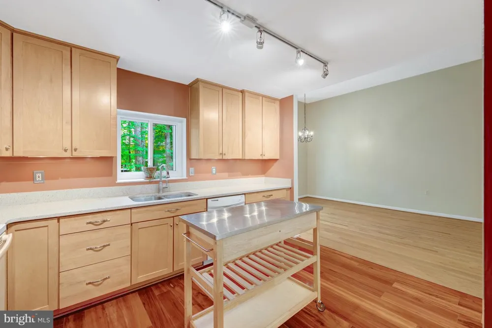 1591 INLET COURT Reston, VA 20190