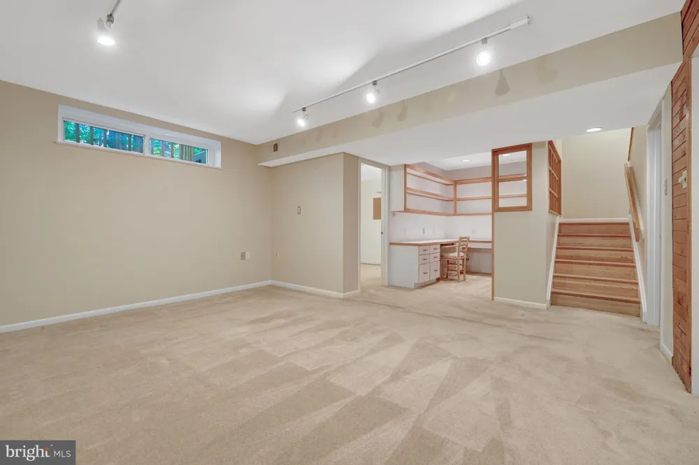 1591 INLET COURT Reston, VA 20190