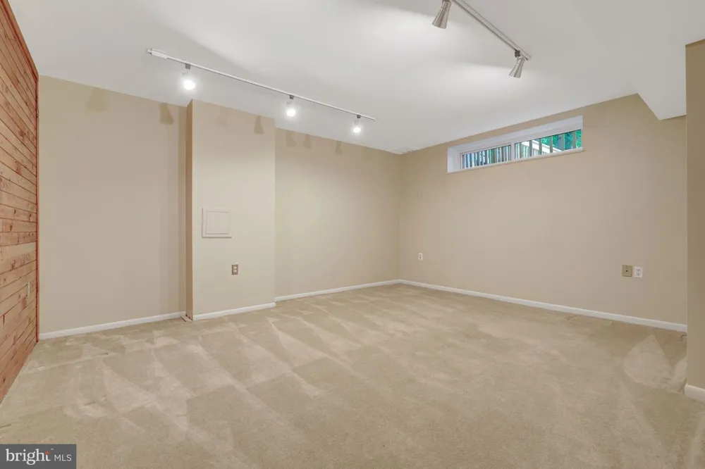 1591 INLET COURT Reston, VA 20190