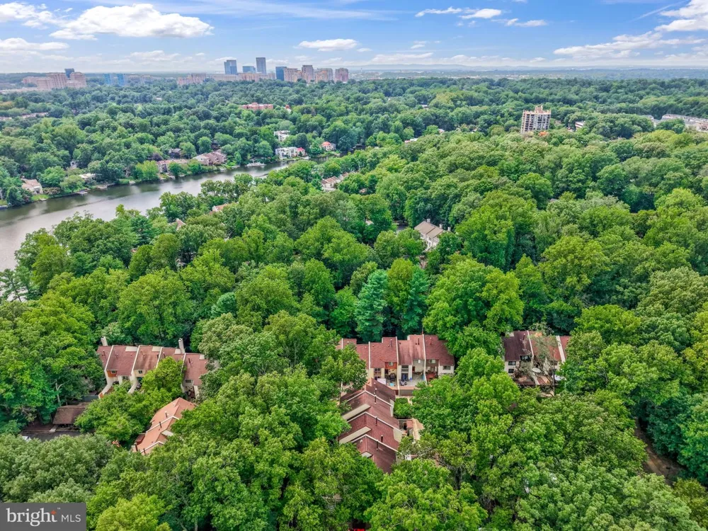 1591 INLET COURT Reston, VA 20190