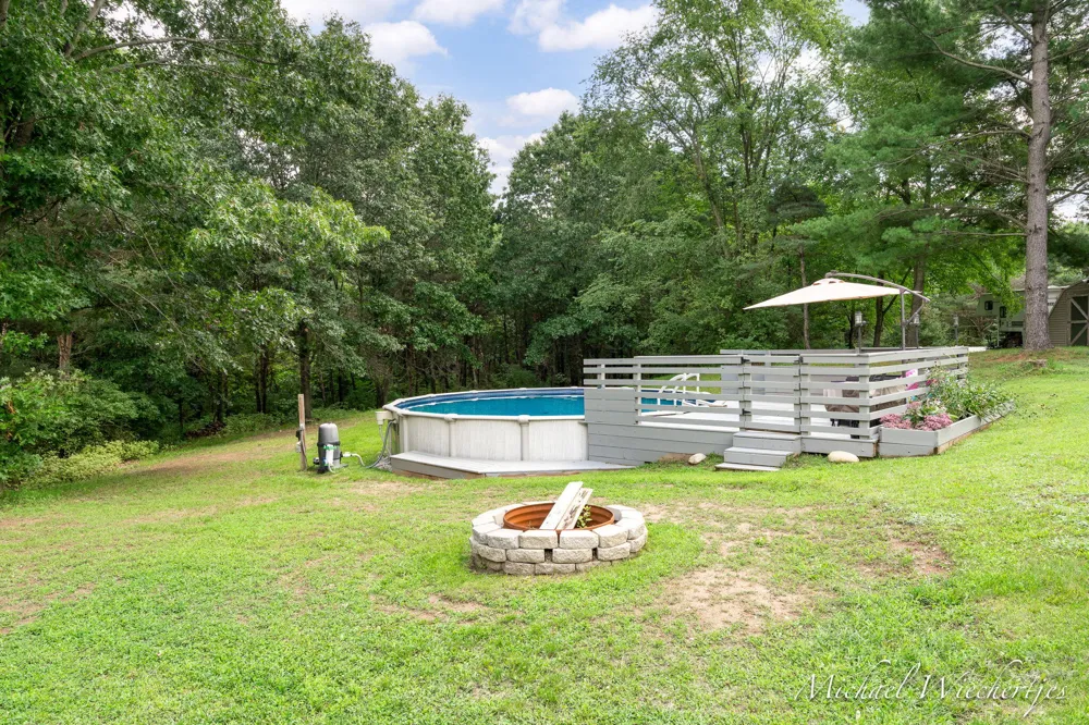 6998 Riverwood Drive Belding, MI 48809