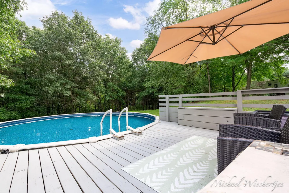 6998 Riverwood Drive Belding, MI 48809