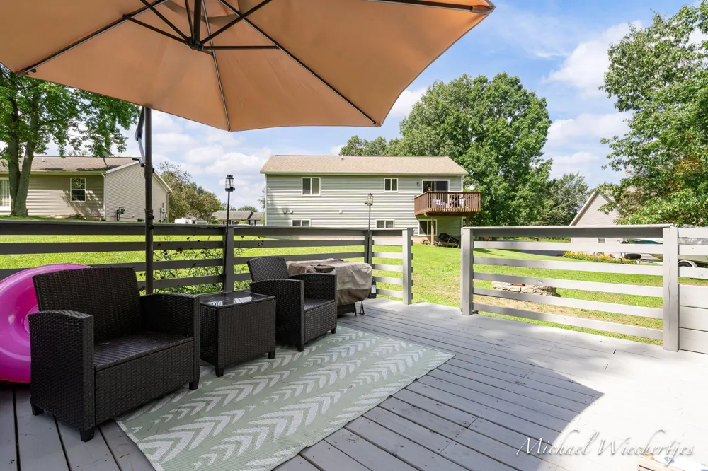 6998 Riverwood Drive Belding, MI 48809
