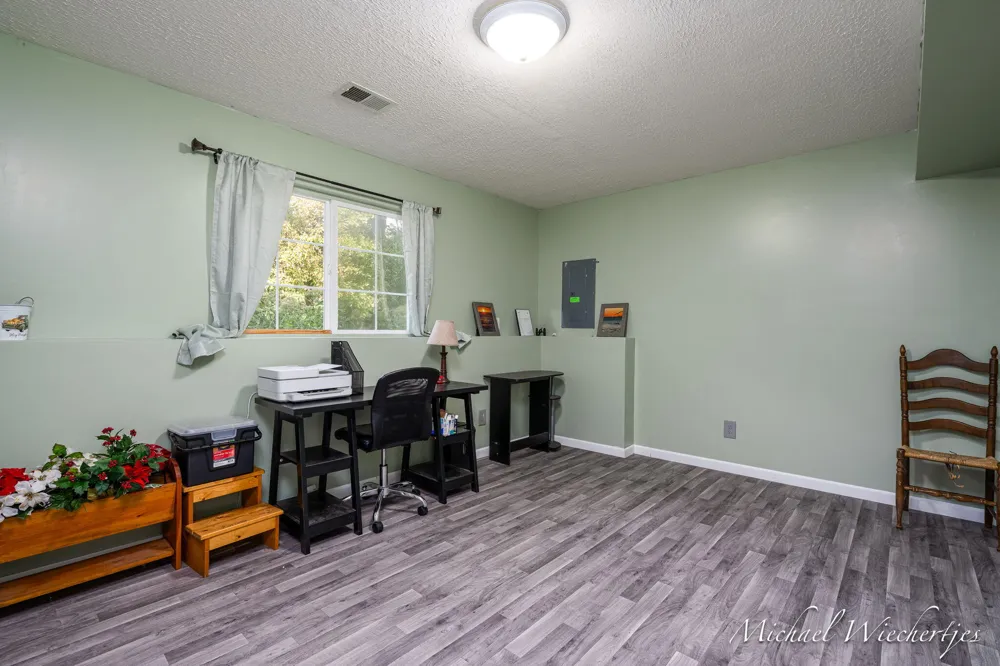 6998 Riverwood Drive Belding, MI 48809