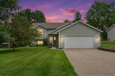 6998 Riverwood Drive