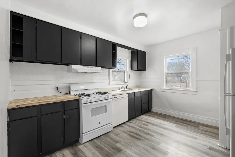 1314 Clinton Avenue Kalamazoo, MI 49001