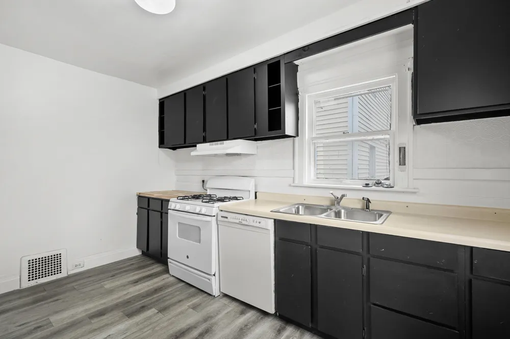 1314 Clinton Avenue Kalamazoo, MI 49001