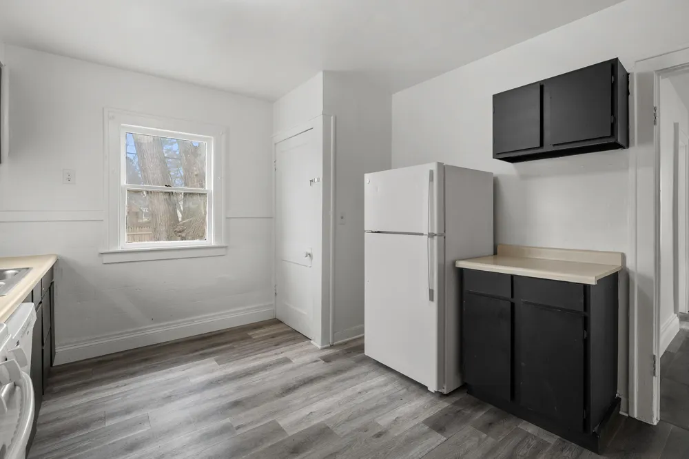 1314 Clinton Avenue Kalamazoo, MI 49001