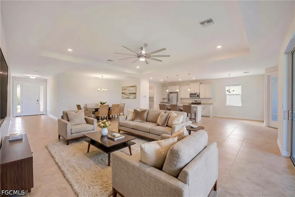 Everson Miles Circle North Fort Myers, FL 33917