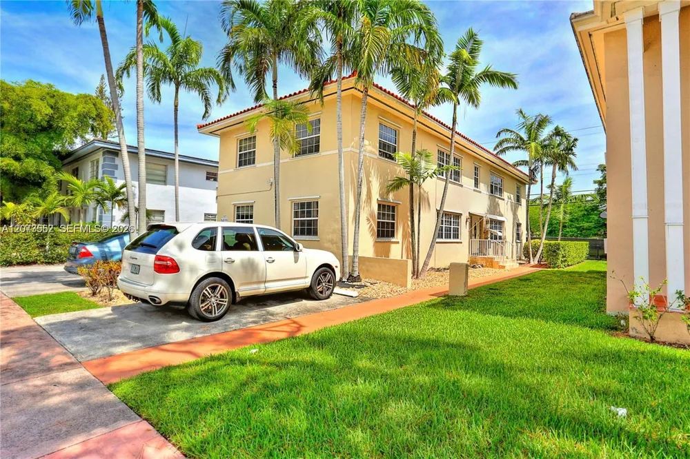 237 Madeira Ave #2 Coral Gables, FL 33134