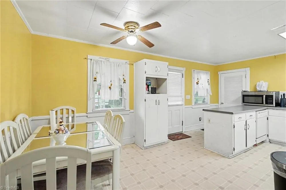 2006 Ashland Drive Burlington, NC 27217