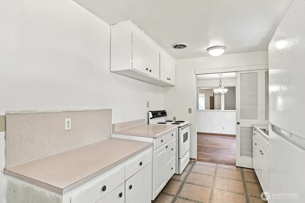 3839 145th Avenue SE Bellevue, WA 98006
