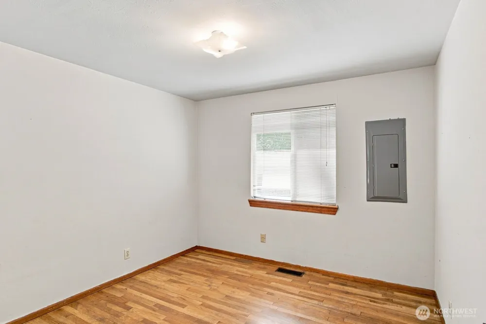 3839 145th Avenue SE Bellevue, WA 98006